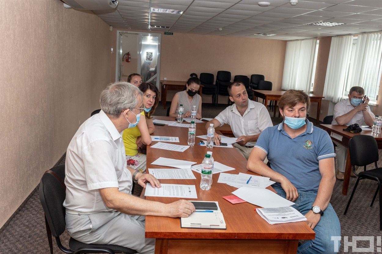 Спілкування з чиновниками в Сєвєродонецьку