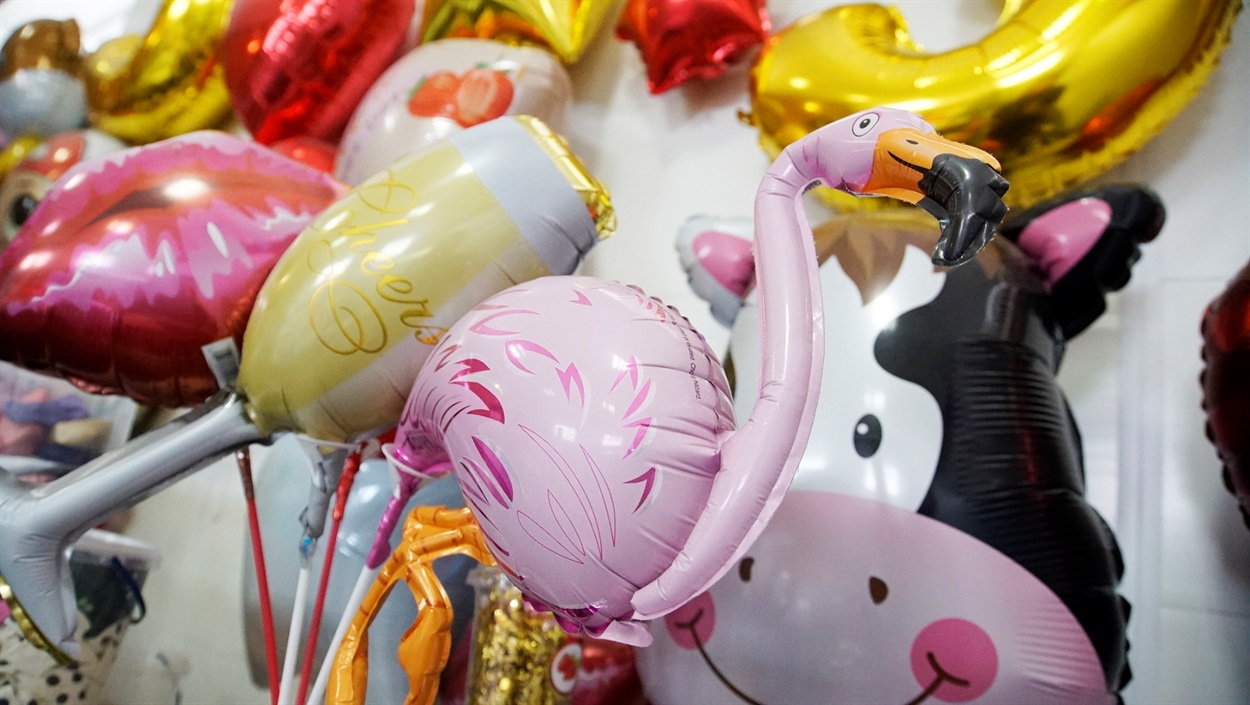 Повітряні кульки у івент-студії Добропілля "White balloon"