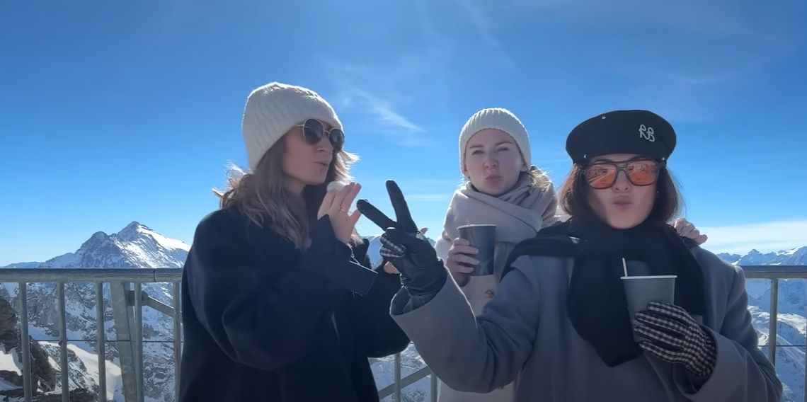 Аліна з подругами діляться враженнями після ретриту